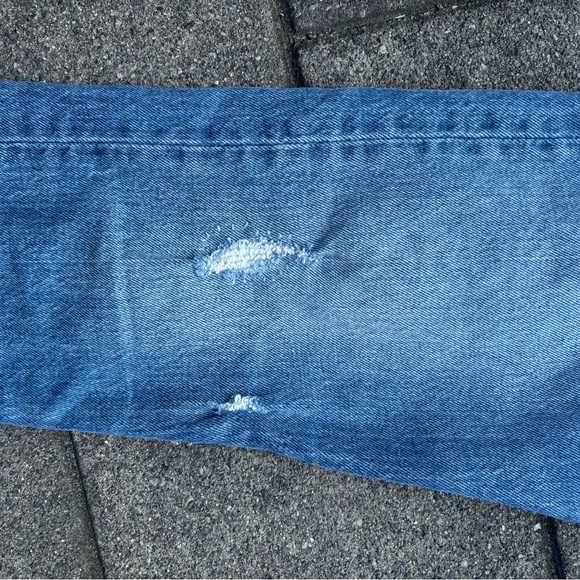 Levis 501 S buttonfly jeans 26 x 28 medium blue minor distress - Picture 4 of 8